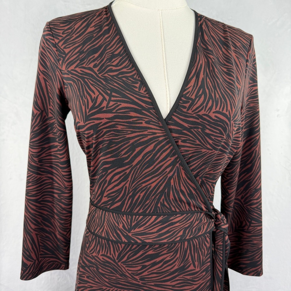 Y2K BCBGMAXAZRIA Zebra Print Wrap Midi Dress Dark Feminine Modern Witchy XS - Picture 3 of 10